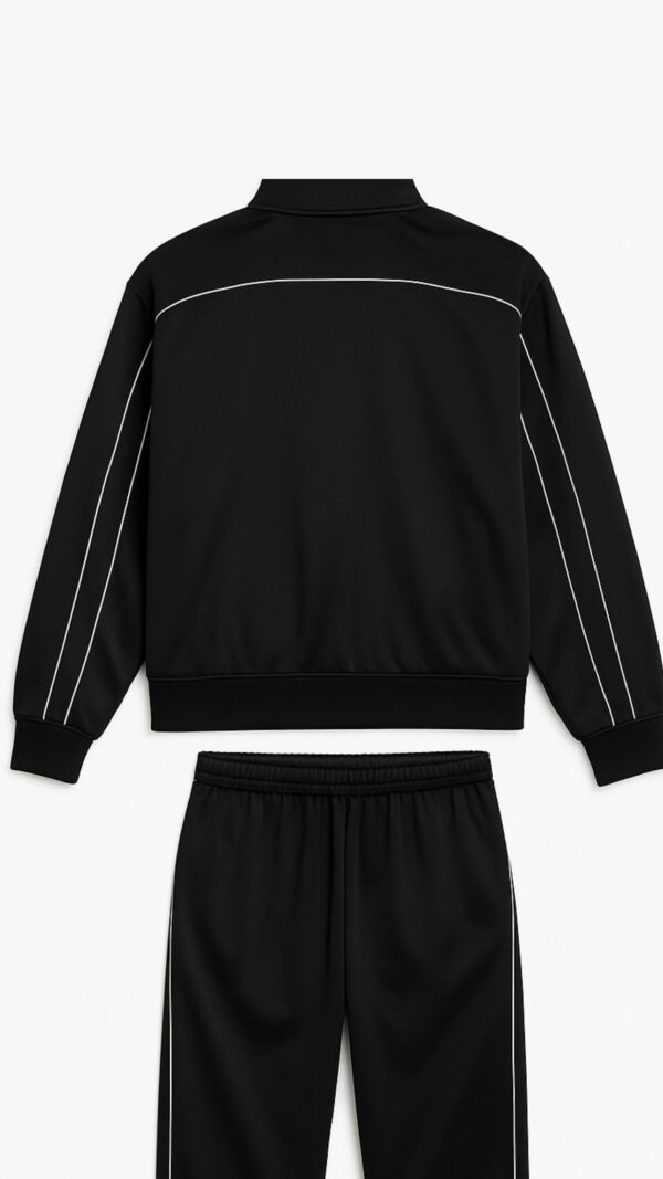 Black T7 tracksuit - Image 8