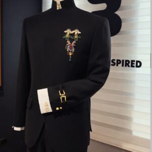 — Grandeur black suit —