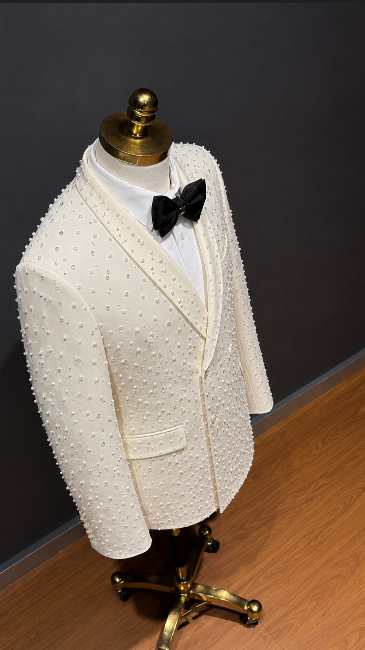 Ivory regent Beaded suit - Image 4