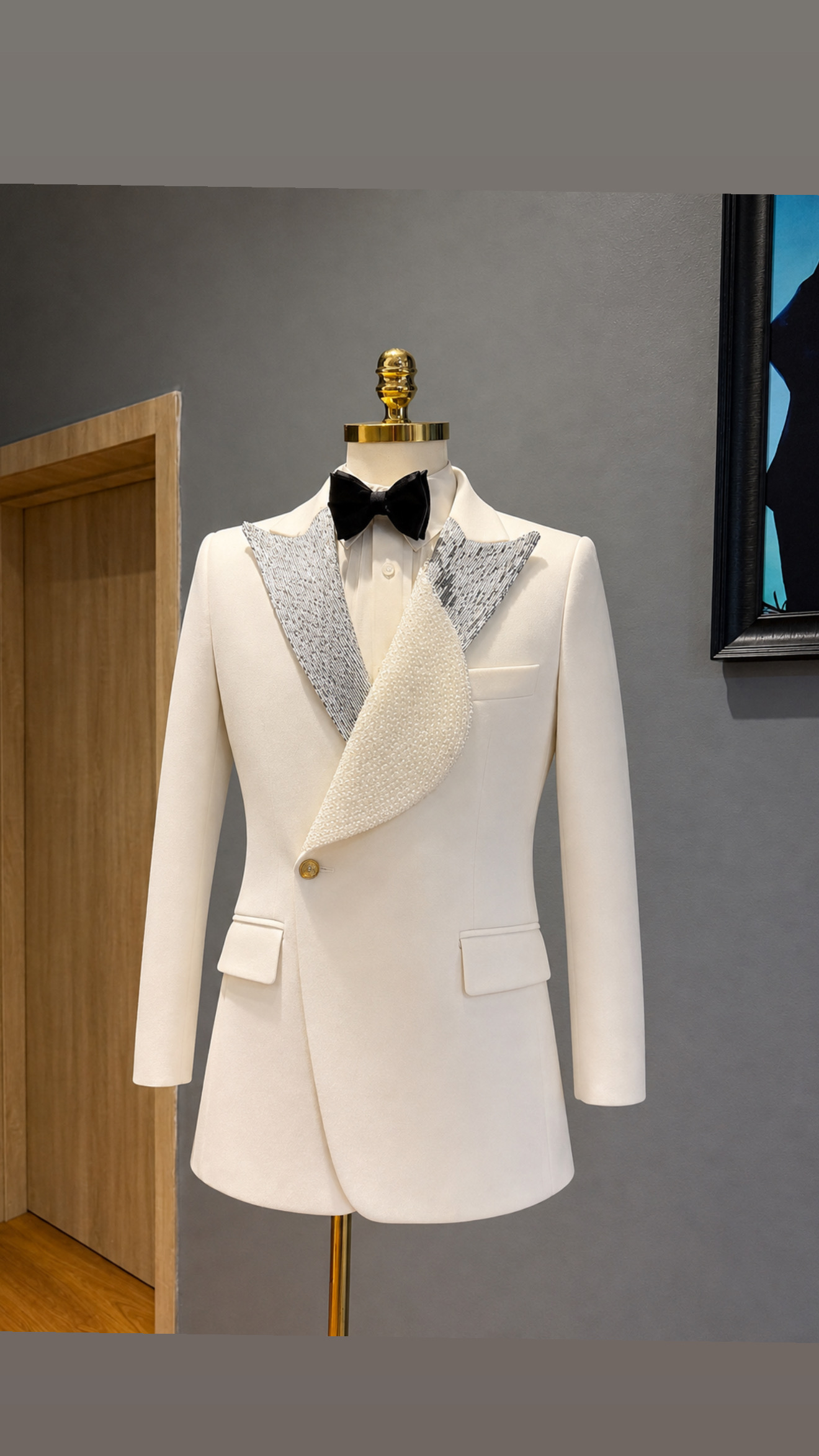 - The crowned ivory -