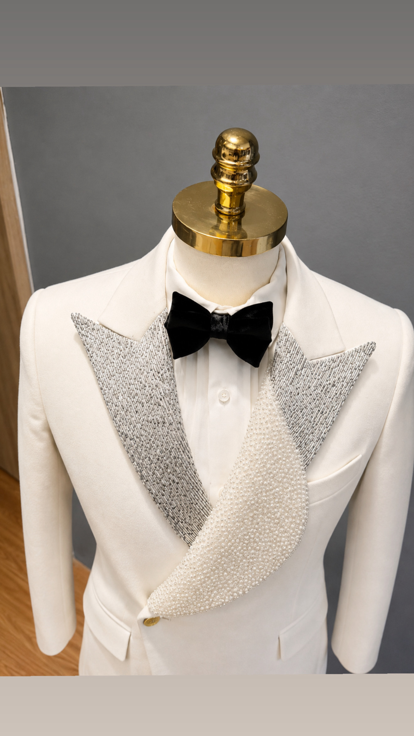 - The crowned ivory - - Image 2