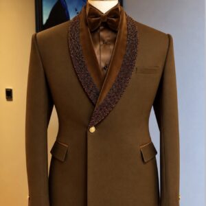 — The rover Brown suit —